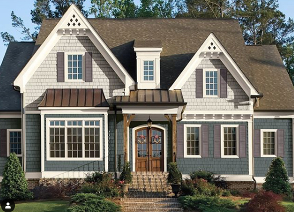 088 Large Home New Siding